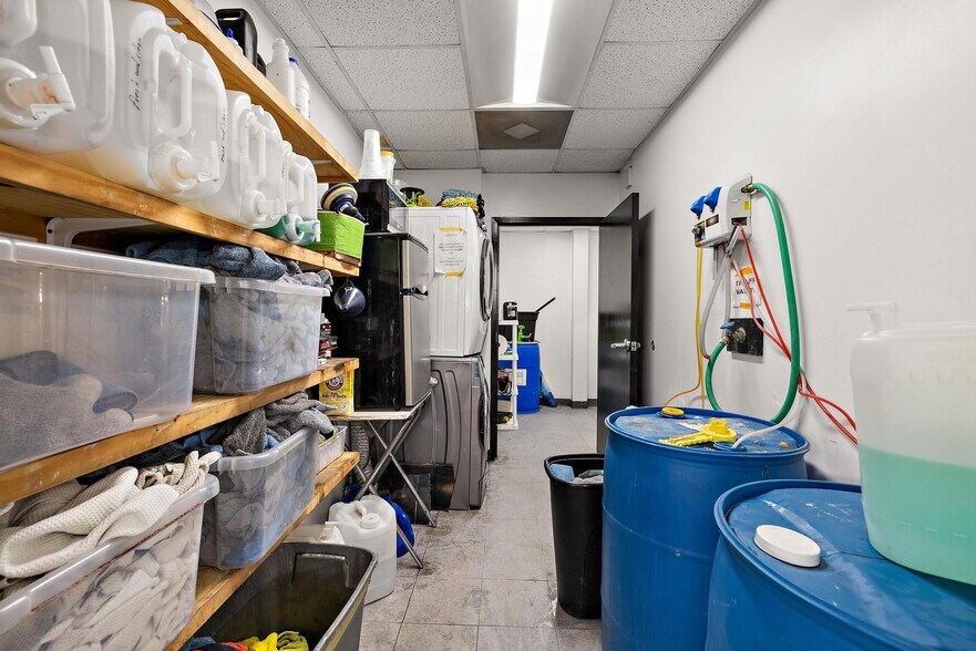 More Photos Of 270 Us Highway 321 NW, Hickory Auto Repair For Sale