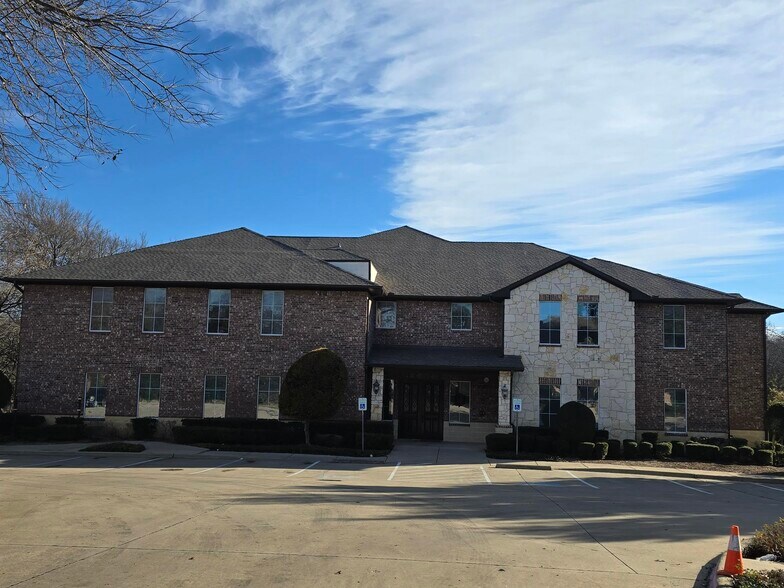 More Photos Of 2340 Justin Rd, Highland Village Medical For Lease