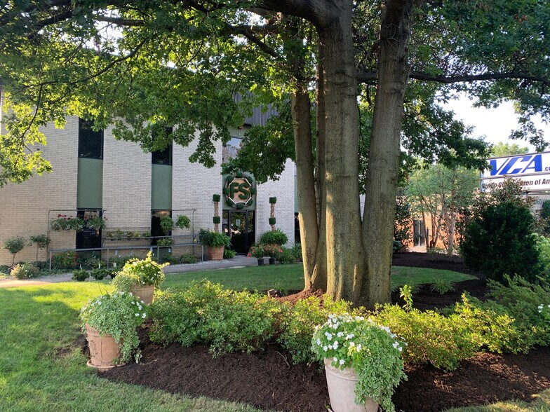 More Photos Of 9 Veronica Ave, Somerset Distribution For Lease