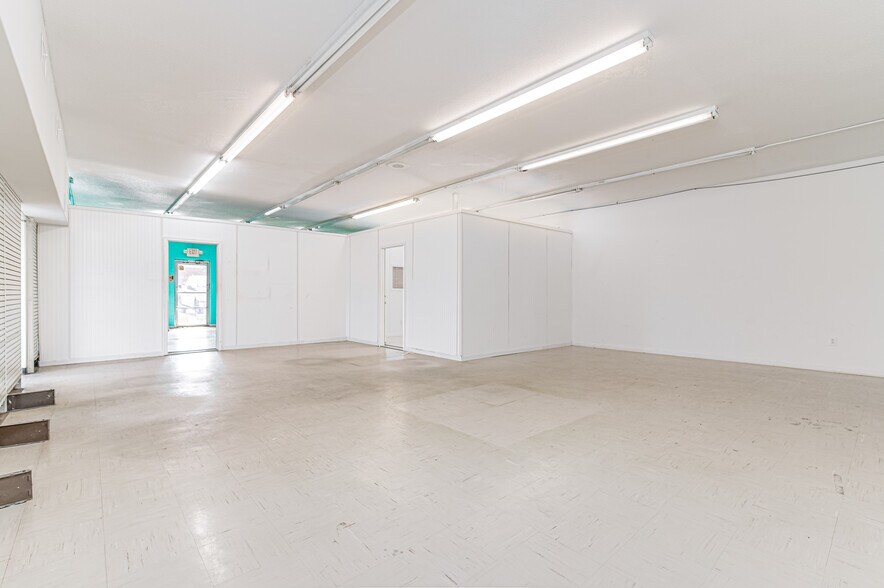 More Photos Of 1003 E Jackson Blvd, Jonesborough General Retail For Sale