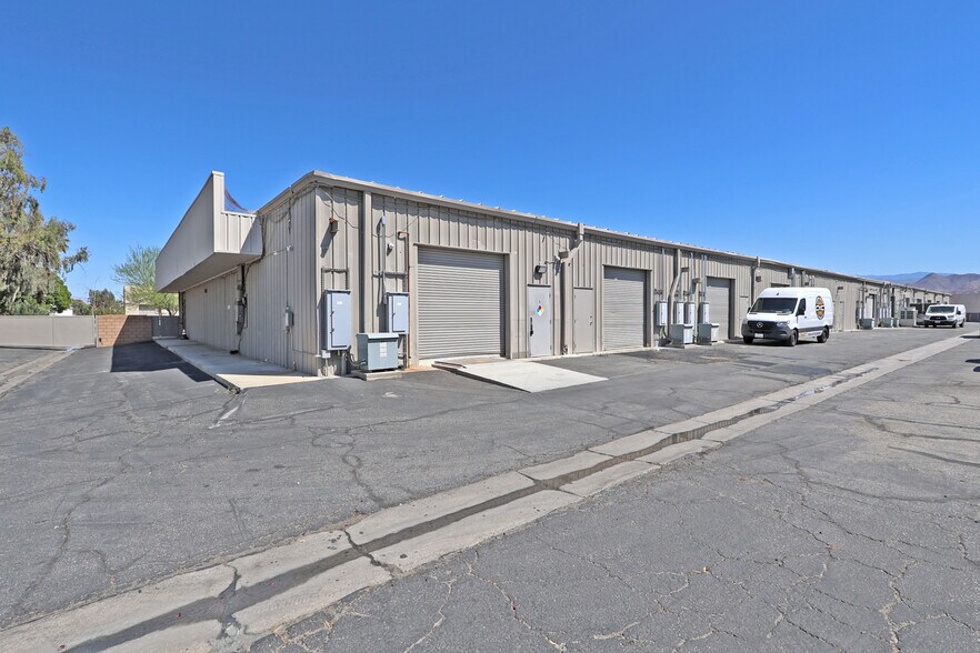 More Photos Of 1251 Montalvo Way, Palm Springs Manufacturing For Lease