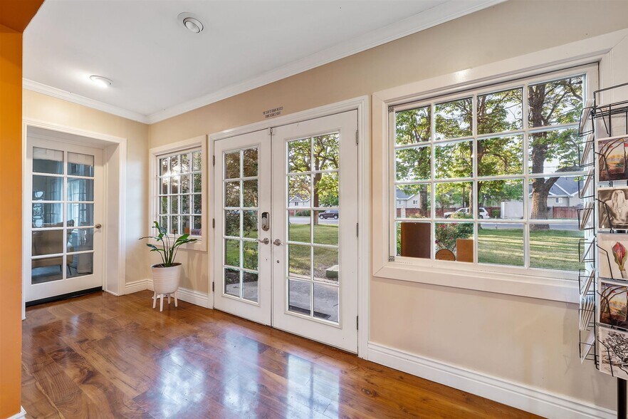 More Photos Of 1106 E 4500 S, Millcreek Office Residential For Sale