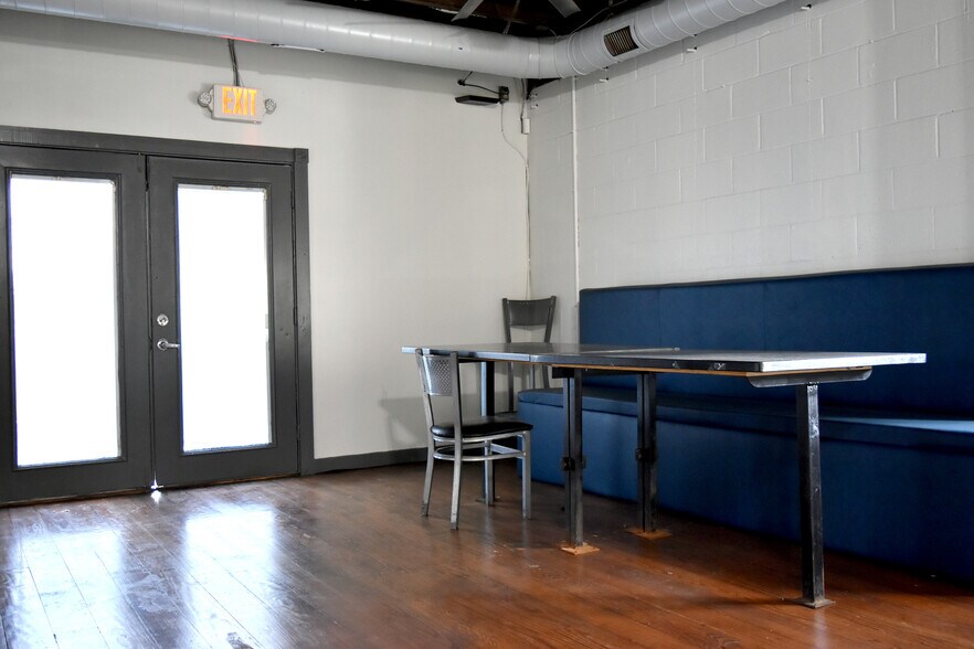 More Photos Of 124 E G.E. Patterson Ave, Memphis Restaurant For Sale