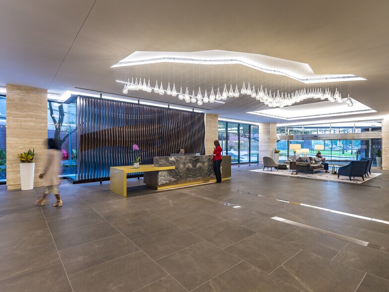 More Photos Of 757 N Eldridge Pky, Houston Office For Lease