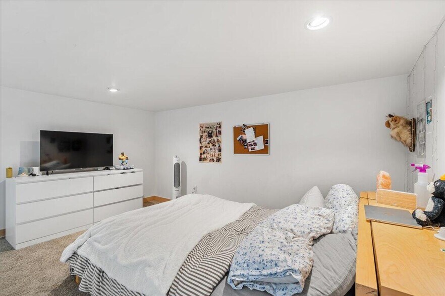 More Photos Of 507 2nd St, Eureka General Retail For Sale