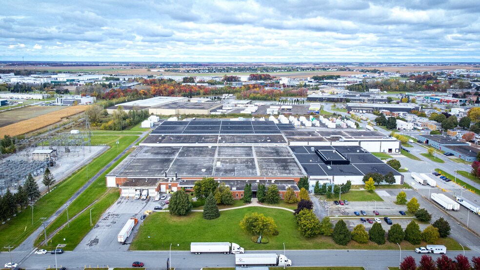 More Photos Of 2900-3070 Rue Cartier, Saint-hyacinthe Warehouse For Lease