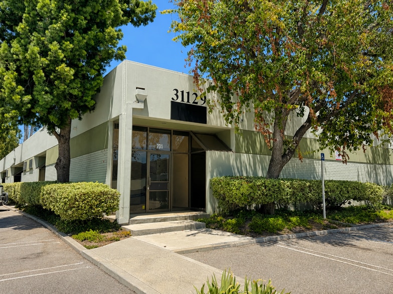 More Photos Of 31121-31131 Via Colinas, Westlake Village Unknown For Lease