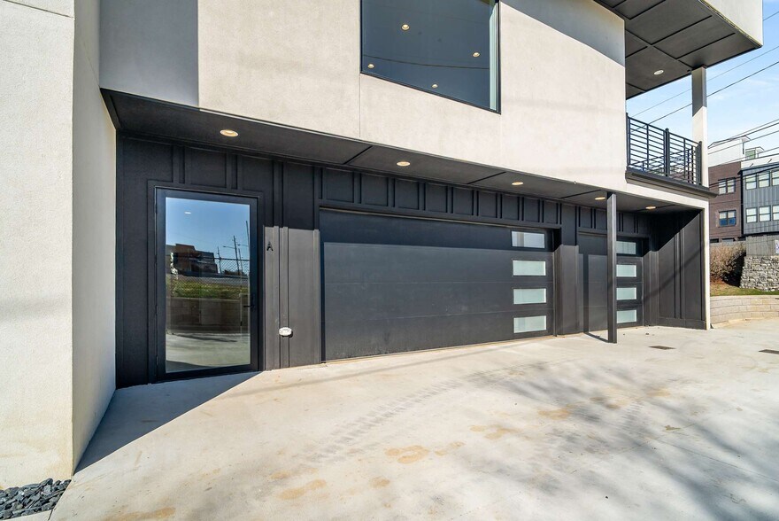 More Photos Of 1017 12th Ave S, Nashville Apartments For Sale