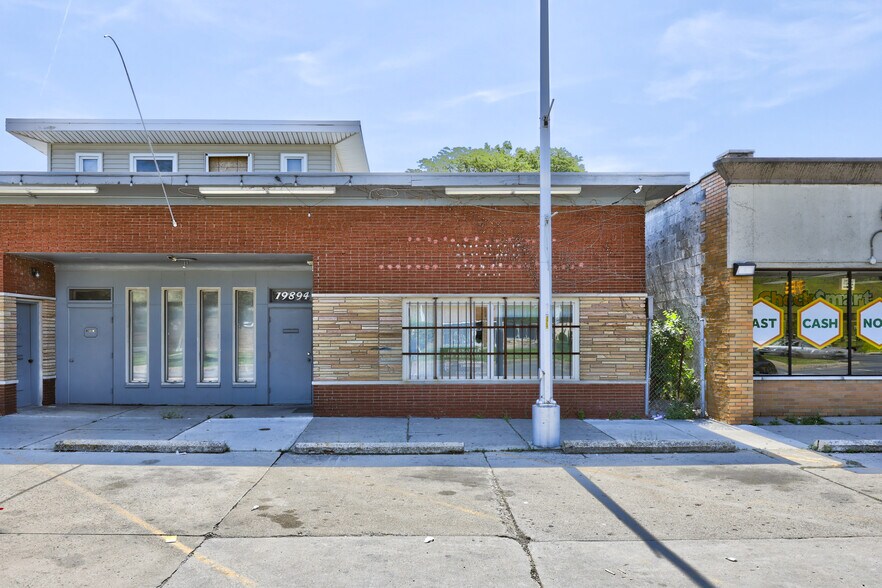Primary Photo Of 19864-19884 Kelly Rd, Harper Woods Storefront For Lease