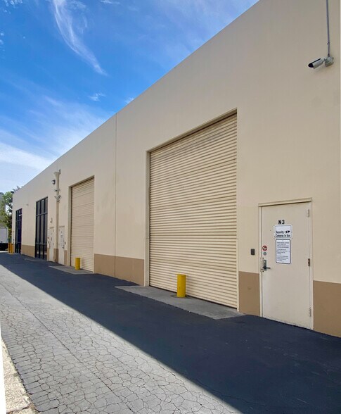 More Photos Of 3505 Cadillac Ave, Costa Mesa Light Distribution For Sale