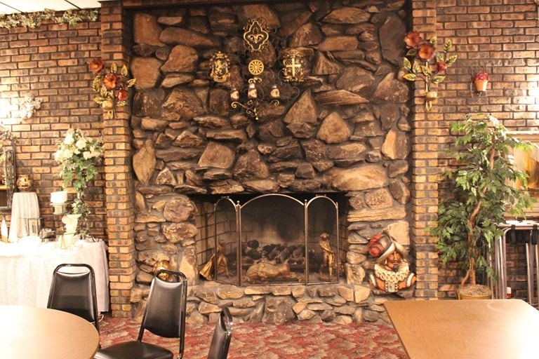 More Photos Of 8350 S 88th Ave, Justice Restaurant For Sale