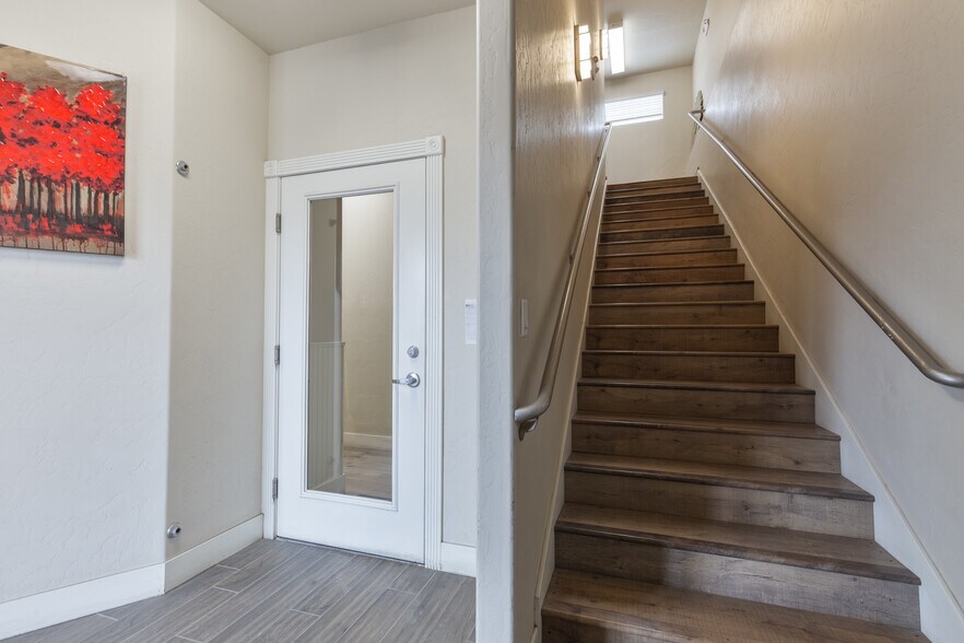 More Photos Of 1111 S 7th St, Grand Junction Flex For Sale