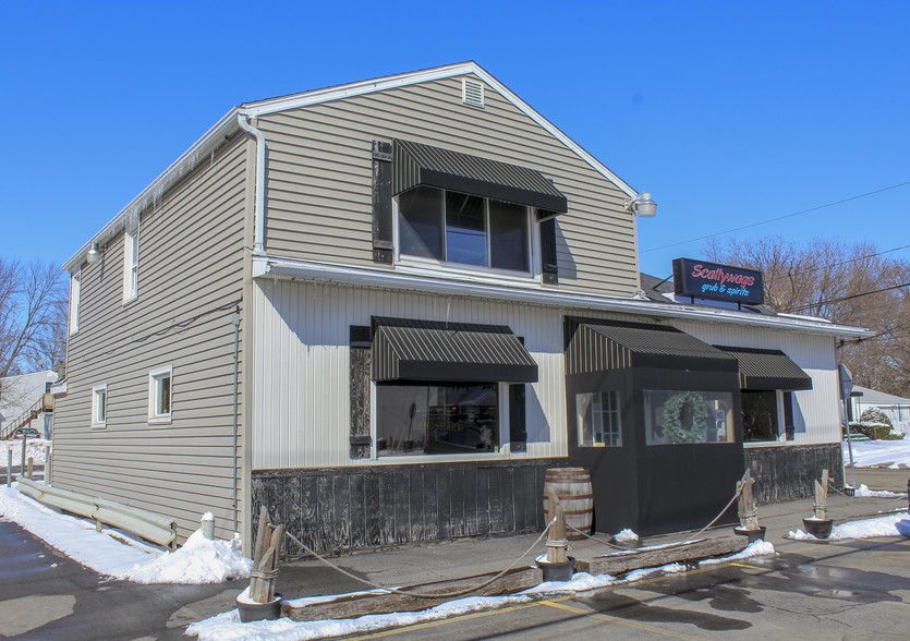 More Photos Of 6558 Lake Shore Rd, Derby Restaurant For Sale