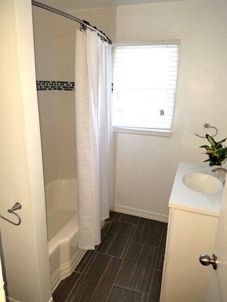 More Photos Of 727 Olive Ave, Long Beach Apartments For Sale