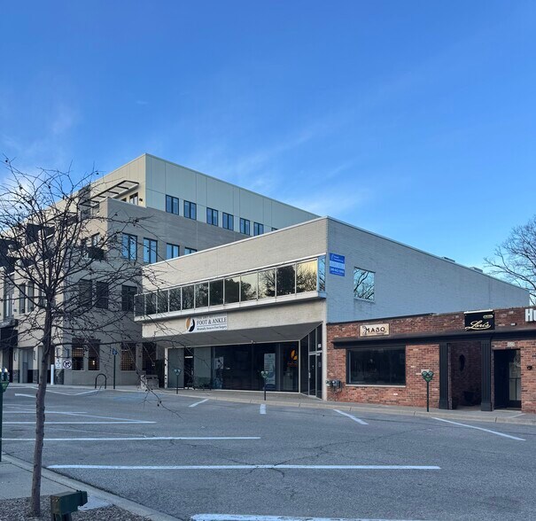 More Photos Of 800 N Old Woodward Ave, Birmingham Office For Lease