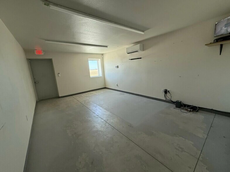 More Photos Of , Seguin Industrial For Sale
