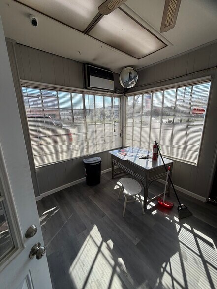 More Photos Of 1040 Ringwood Ave, Haskell Coworking Space