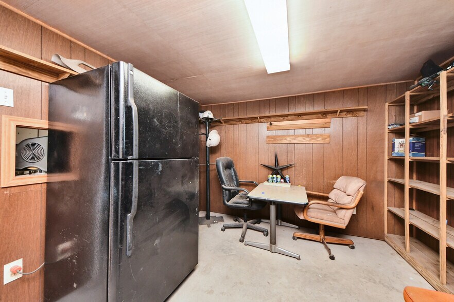 More Photos Of 5310 Logston Ln, Spring Flex For Sale