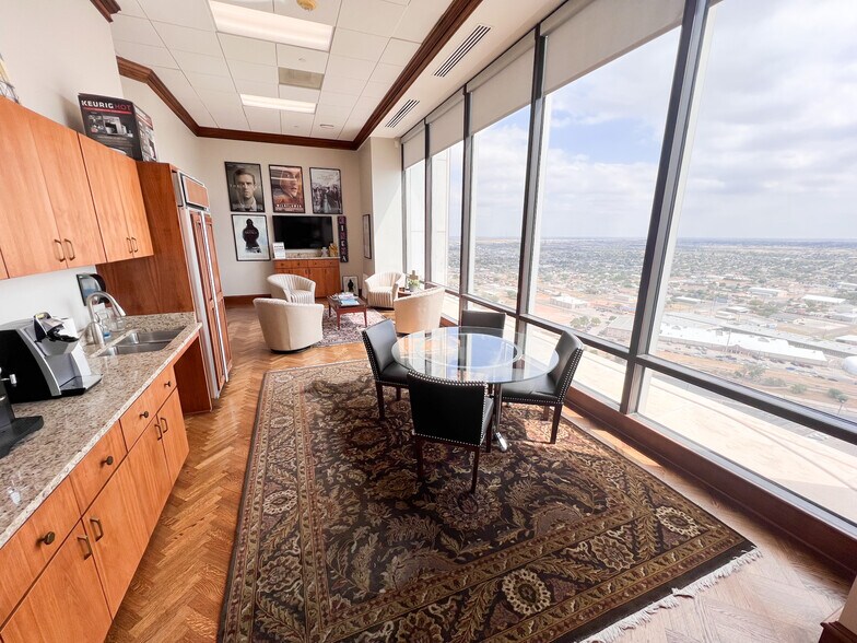 More Photos Of 303 W Wall St, Midland Office For Lease