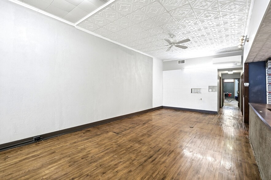 More Photos Of 106 N Orange St, Albion Storefront For Sale
