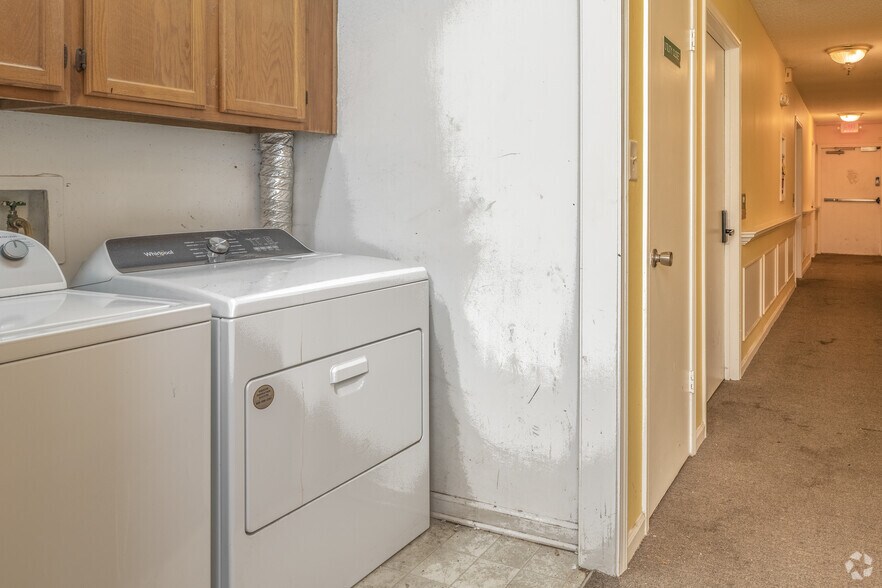 More Photos Of 1612 5th Ave N, Bessemer Medical For Sale