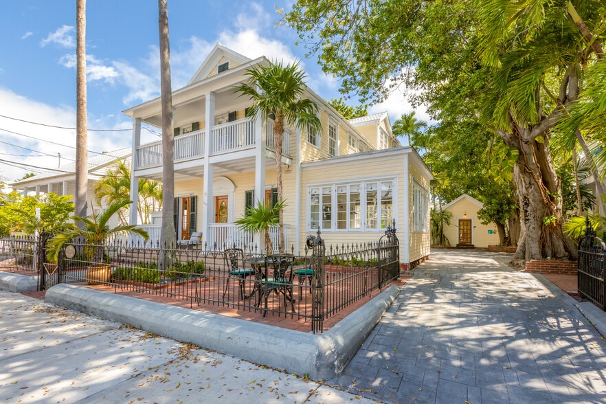 More Photos Of 525 Simonton St, Key West Specialty For Sale