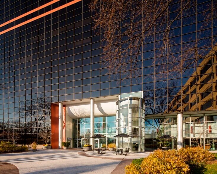 More Photos Of 250 Pehle Ave, Saddle Brook Unknown For Lease