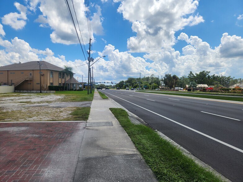 More Photos Of 1040 Land O Lakes Blvd, Lutz Office For Lease