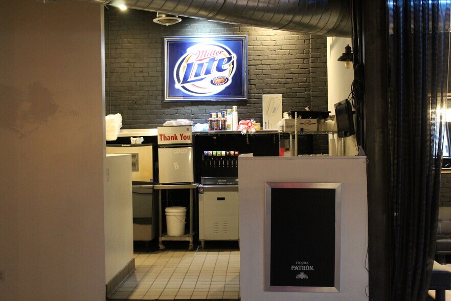More Photos Of 231 E Main St, Trinidad Bar For Sale
