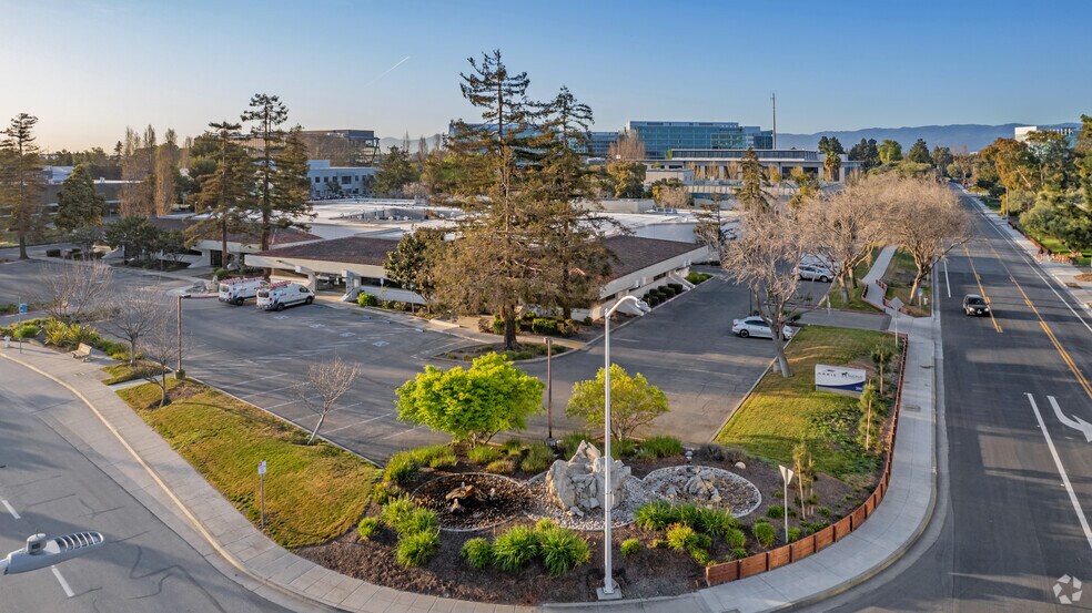 More Photos Of 388 W Java Dr, Sunnyvale Office For Lease