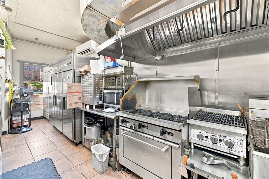 More Photos Of 491 Brayton Ave, Fall River Apartments For Sale