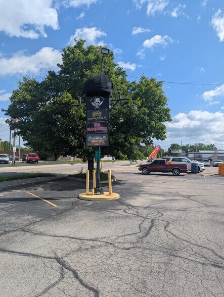 More Photos Of 4716-4724 S Dixie Dr, Dayton Unknown For Lease