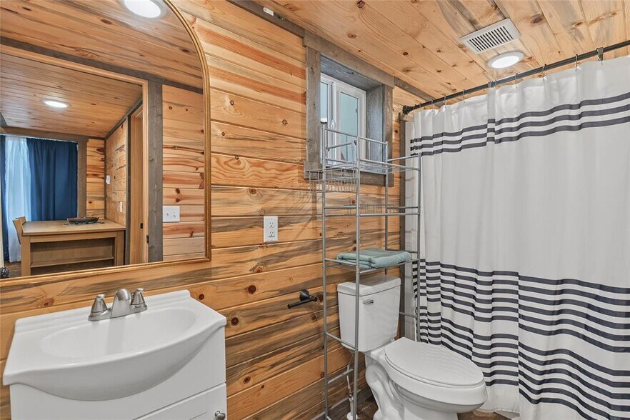 More Photos Of 7000 Browns Meadow Rd, Niarada Multifamily For Sale