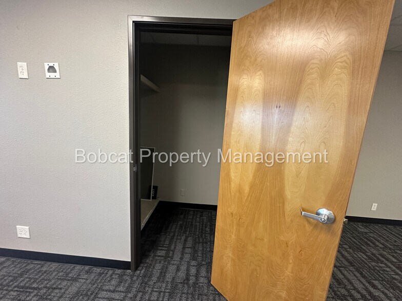 More Photos Of 508 N Curry St, Carson City Office For Lease