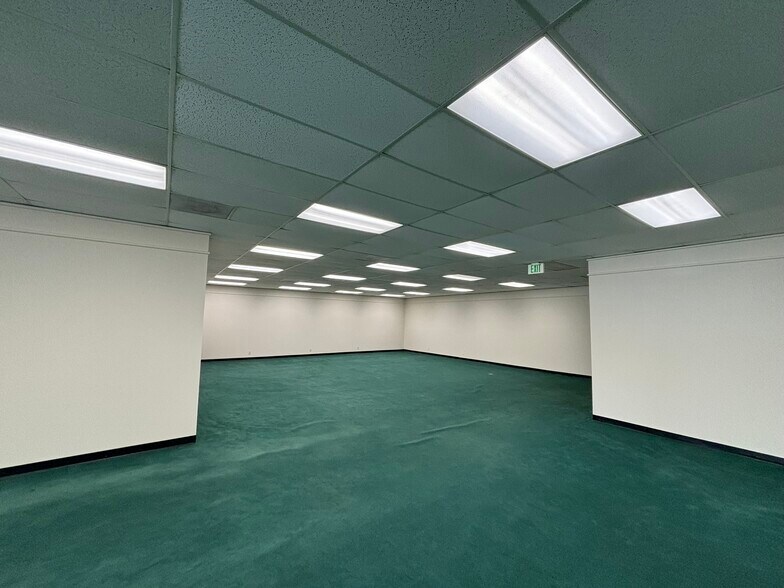 More Photos Of 10215-10225 S De Anza Blvd, Cupertino Freestanding For Lease