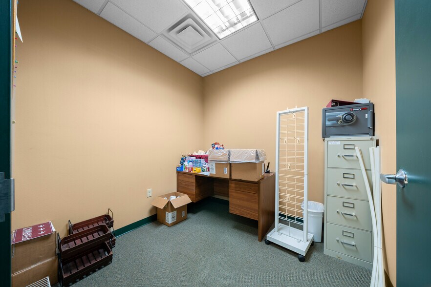 More Photos Of 2500 Citrus Blvd, Leesburg Medical For Sale