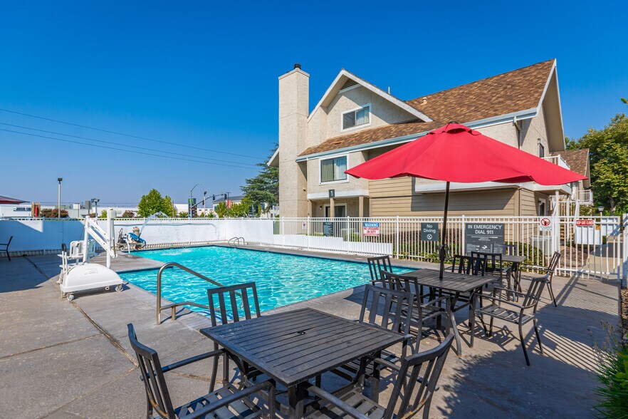 More Photos Of 1530 Howe Ave, Sacramento Hotel For Sale