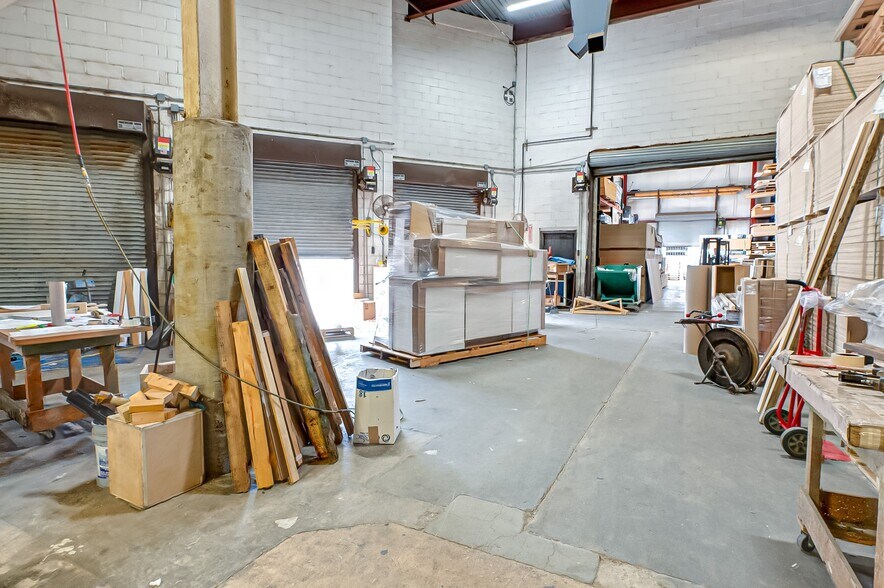 More Photos Of 185 Dixon Ave, Amityville Manufacturing For Sale