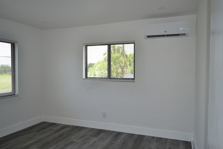 More Photos Of 940 NW 8th Ave, Pompano Beach Apartments For Sale