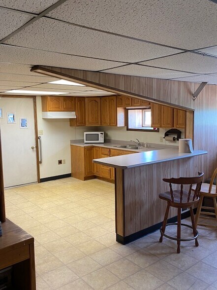 More Photos Of 600 Meyer Rd, Celina Flex For Lease