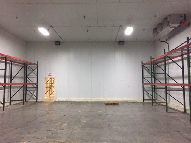 More Photos Of 1811 N Topping Ave, Kansas City Warehouse For Lease