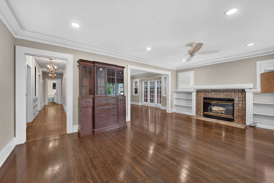 More Photos Of 119 S Adams St, Glendale Multifamily For Sale