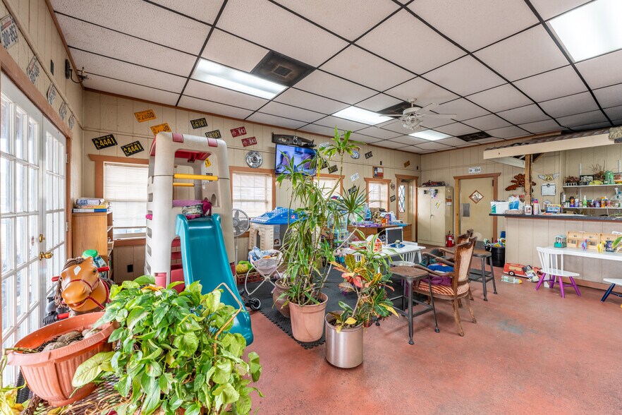 More Photos Of 17727 FM 2920 Rd, Tomball Auto Dealership For Sale