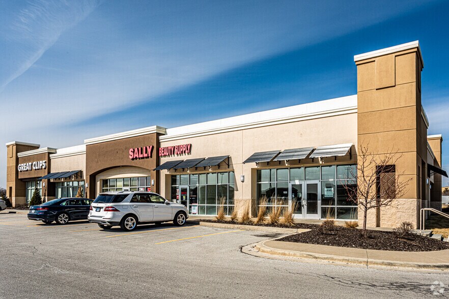 More Photos Of 901-1201 W 136th St, Kansas City Unknown For Lease