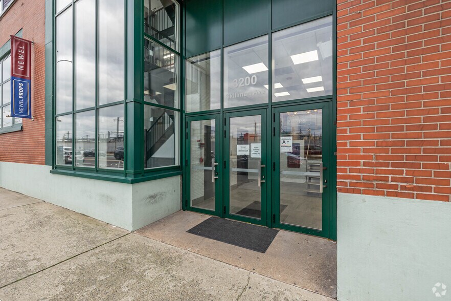 More Photos Of 3200 Skillman Ave, Long Island City Manufacturing For Lease