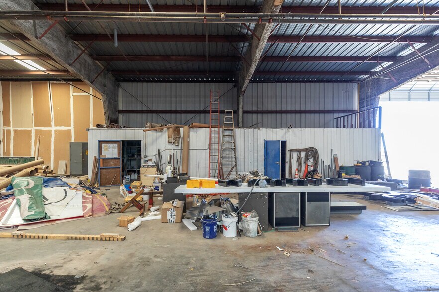 More Photos Of 5050 E Hwy 80, Abilene Manufacturing For Sale