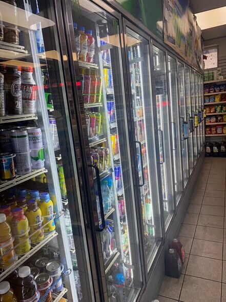 More Photos Of 270 W Main St, Patchogue Service Station For Sale