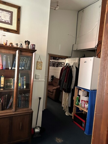 More Photos Of 1402 Smith Rd, Columbus Religious Facility For Sale