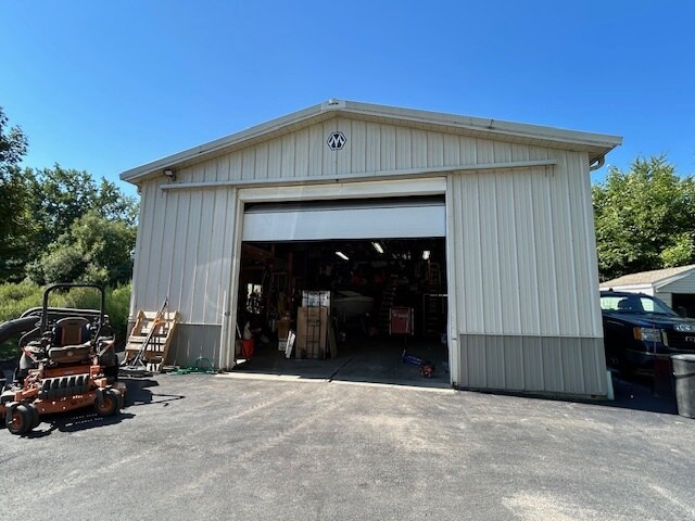 More Photos Of 10 Manko Ln, Cheektowaga Multifamily For Sale