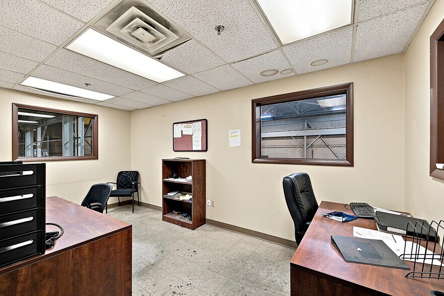 More Photos Of 33842 James J. Pompo Dr, Fraser Manufacturing For Sale